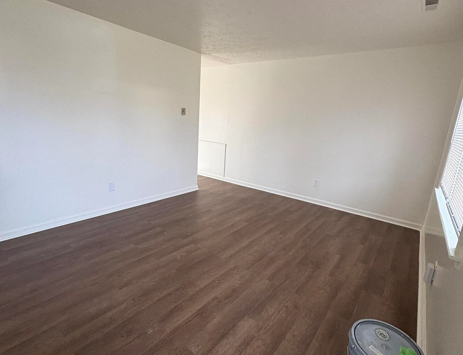 3 bed, 1.0 bath, 1000 sqft, $1,295 — Photo 3