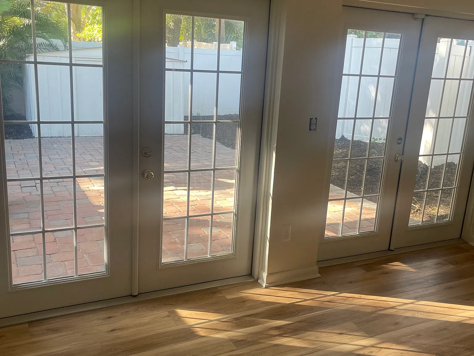 3210 W De Leon Street — Photo 4
