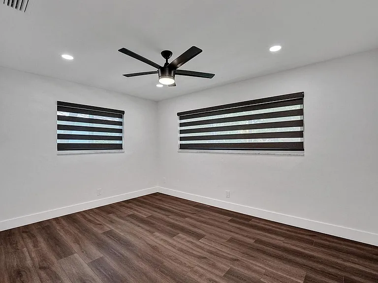 5011 Buchanan St — Photo 38