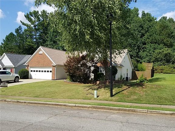 3rd image of 435 Sterling Hill Dr