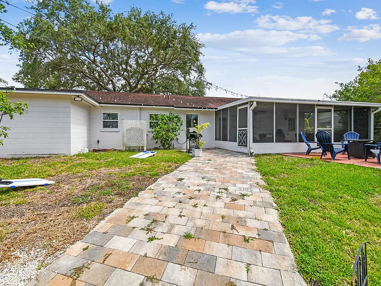 8611 Driftwood Dr — Photo 68
