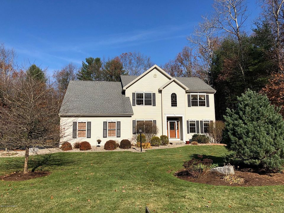 1st image of 7 Quincy Ln