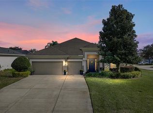 13302 Trailing Moss Dr, Dade City, FL 33525