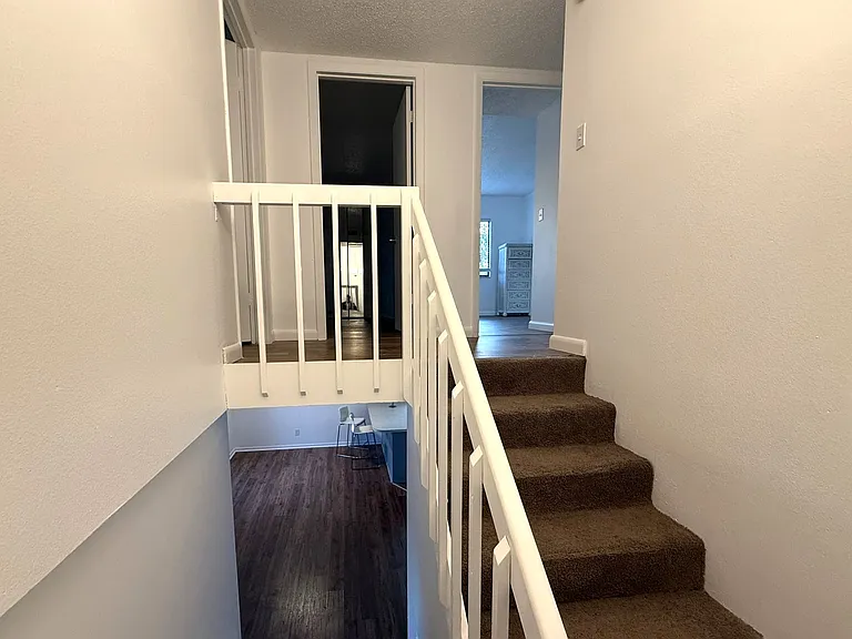 1406 Park Shore Cir #3 — Photo 7