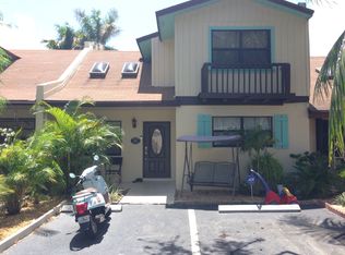 688 NE 1st St, Dania, FL 33004