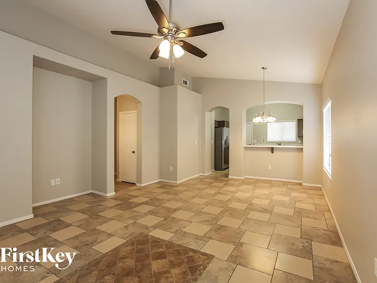 4641 Possum Berry Ln — Photo 4