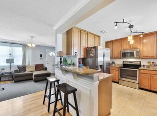 7305 Hielo Dr, Jacksonville, FL 32211