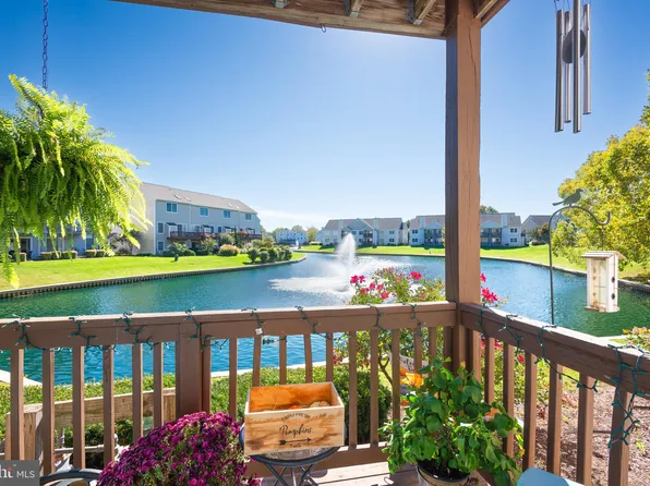 104 Golden Eye Ct, Chester, MD 21619