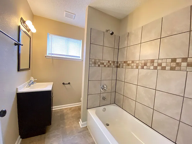 6517 Farmstead Rd — Photo 13