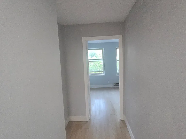 423 State St #1 — Photo 12
