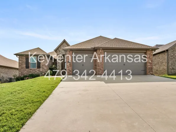 210 Monroe St, Centerton, AR 72719