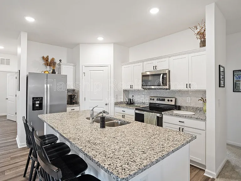 303 Kenison Way — Photo 18
