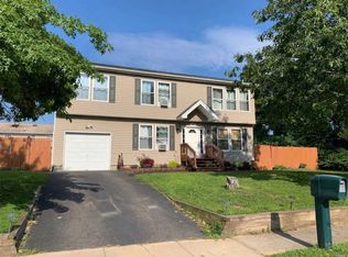 49 Princess Ave, Bay Shore, NY 11706
