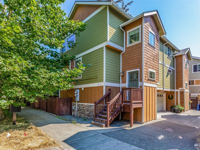 4906 Linden Avenue N, Seattle, WA, 98103