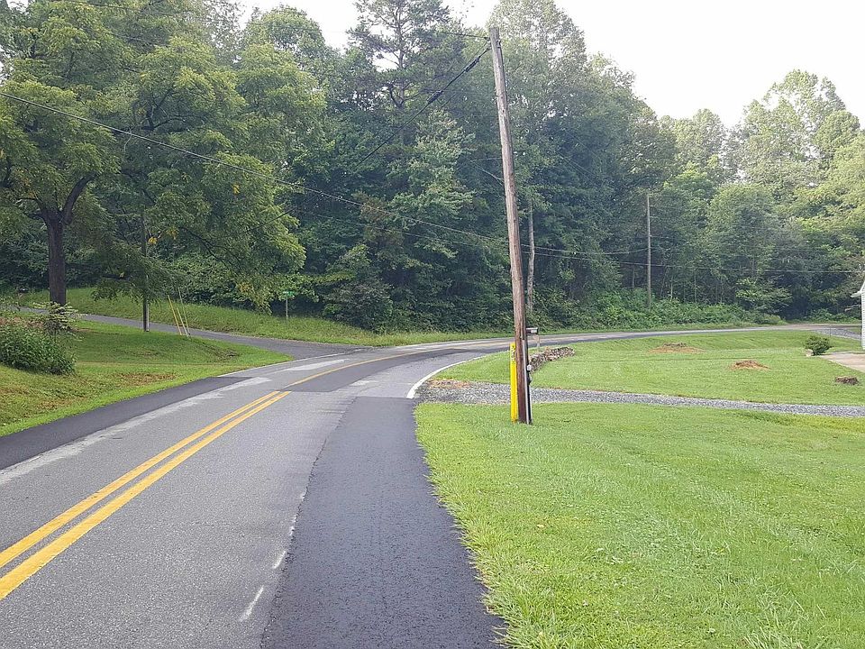 2nd image of 130 Lees Creek Rd