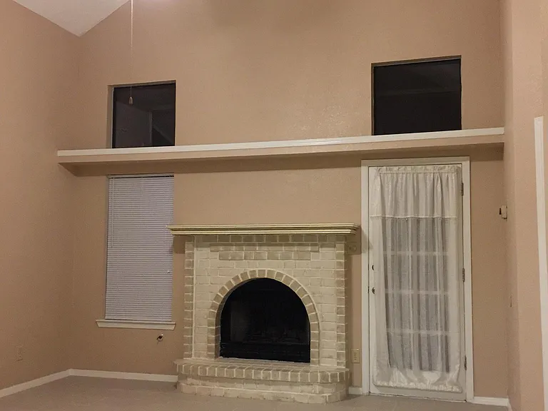 11444 Lone Wolf Cir — Photo 4