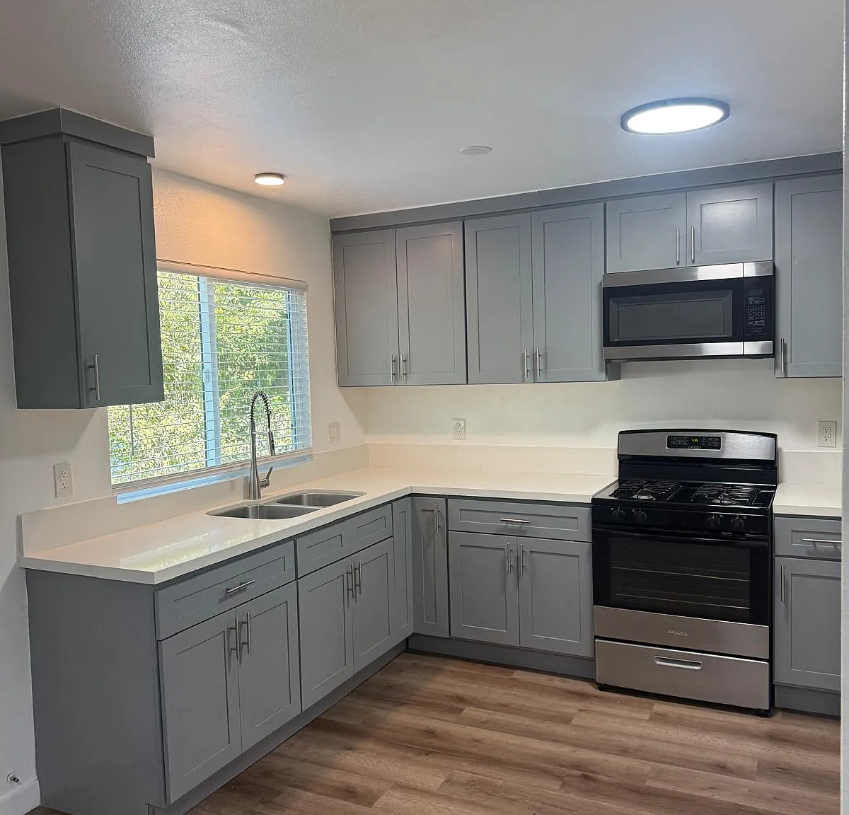 3755 Locke Ave. - #C — Photo 3