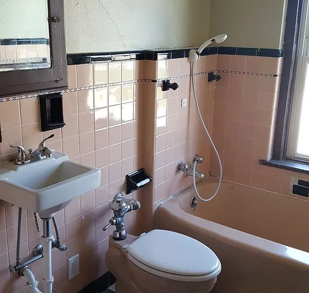 605 N Main St #7 — Photo 11
