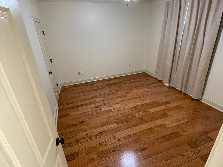 BR upstairs
