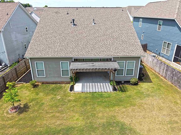 5th image of 406 Raleighwood Ln