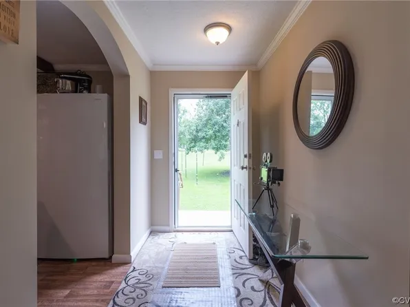 29506 Oak Grove Rd, North Dinwiddie, VA 23805