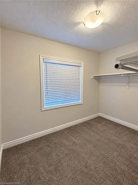 3 bed, 2.5 bath, 1379 sqft, $2,700 — Photo 4