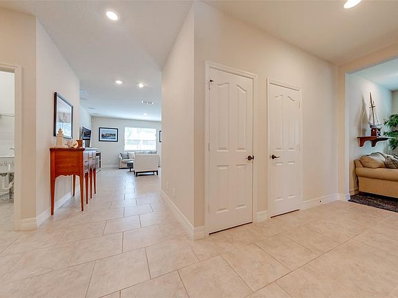 5th image of 2940 Boating Blvd