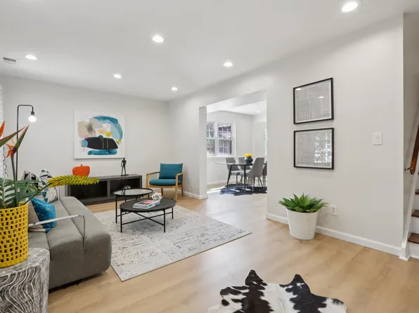 361 Monmouth St, Jersey City, NJ 07302