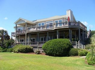 133 Salter Path Rd, Pine Knoll Shores, NC 28512