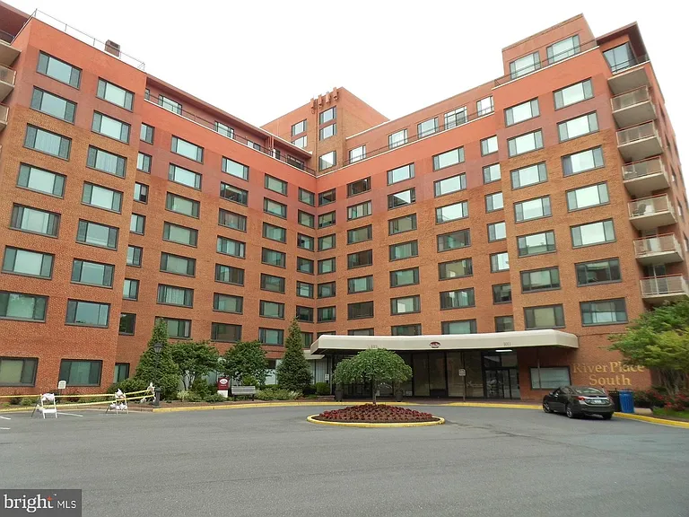 1011 Arlington Blvd #1032 — Photo 22