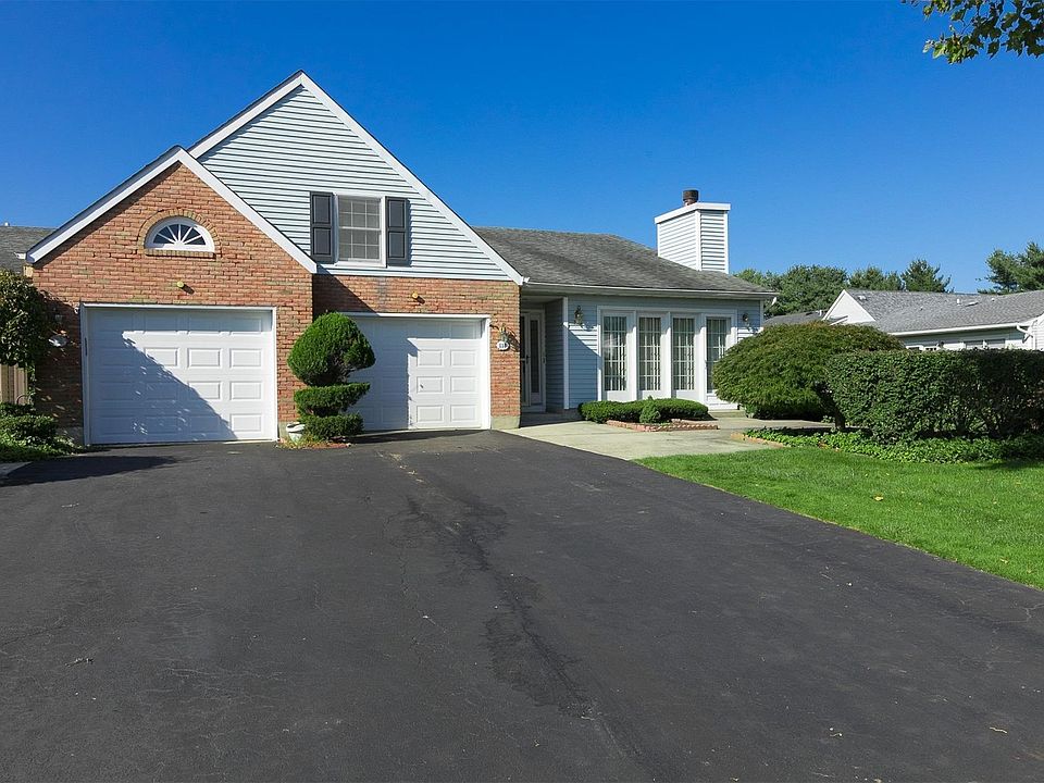 1st image of 118 Hearthside Drive #118