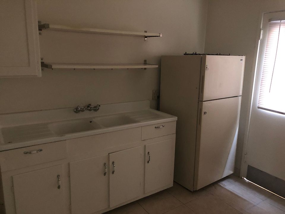 2nd image of 162 Quincy Ave APT G