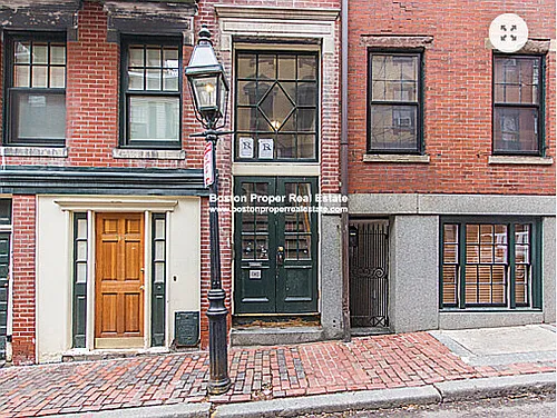 16 S Russell St Photo 1