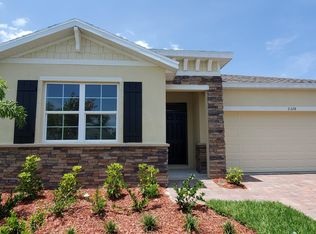 2328 Crowned Eagle Cir SW, Vero Beach, FL 32962