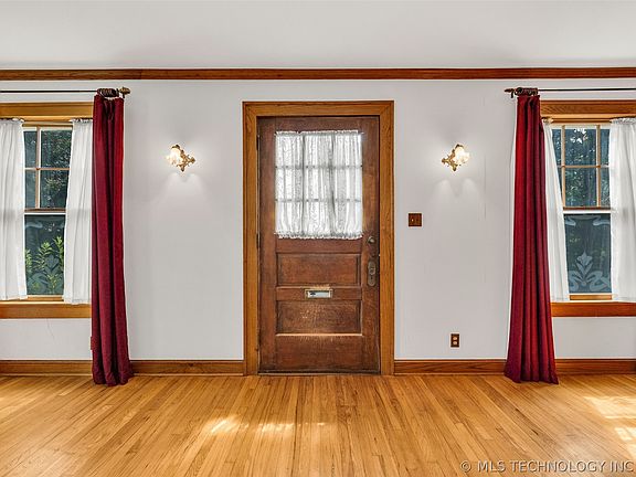 4th image of 1712 S Troost Ave