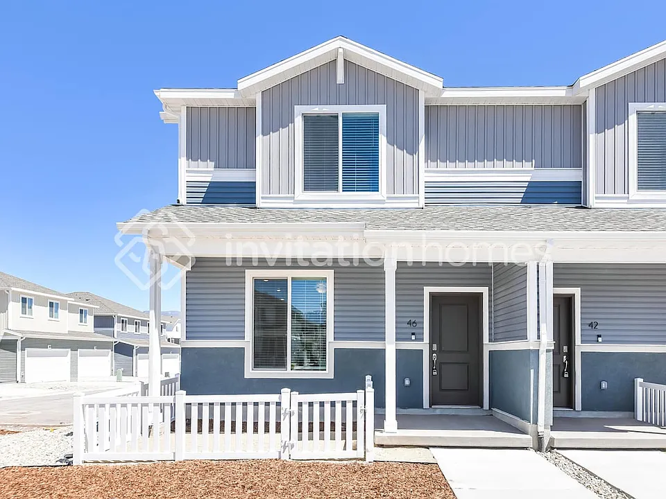 46 N Riverside Dr