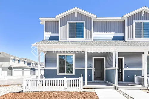 46 N Riverside Dr Photo 1