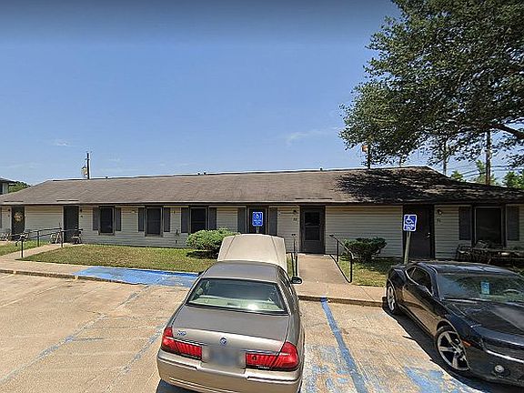 3rd image of 1100 S Adams St #1100