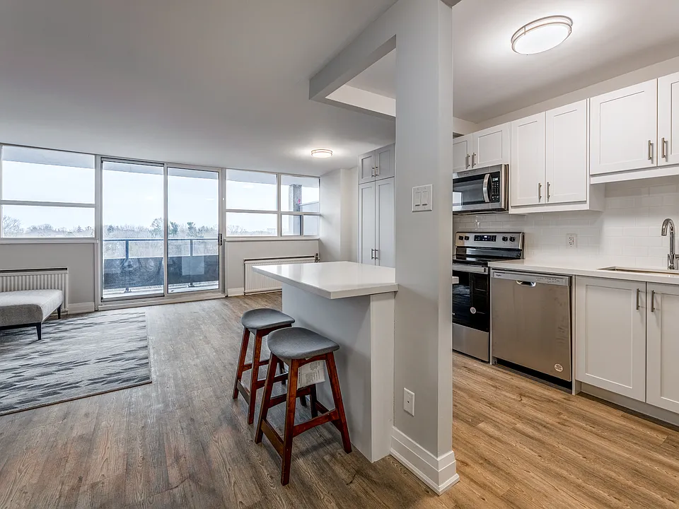 Building Photo 5