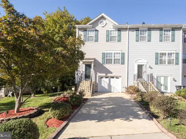 5839 Everhart Pl, Fort Washington, MD 20744