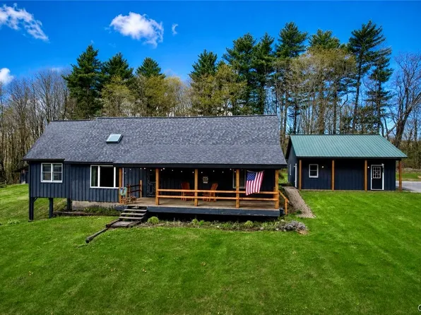 4251 Nelson Rd, Cazenovia, NY 13035