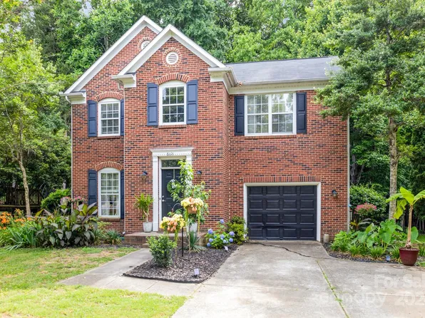 8615 Bodkin Ct, Charlotte, NC 28215