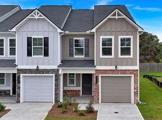 319 Rolling Green Rd, Adairsville, GA 30103