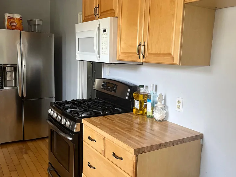 15607 S Wilton Pl — Photo 13