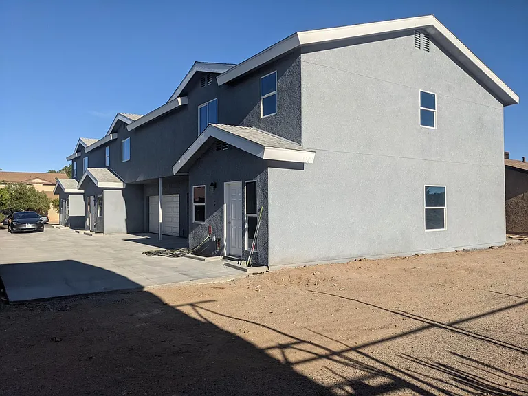 1609 N Erwin St #A-B — Photo 3