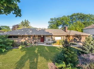 915 S Walnut Ave, Arlington Heights, IL 60005