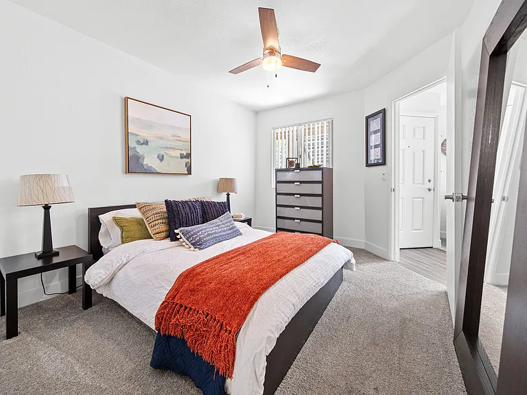 Woodlands Village Apartments — Photo 12