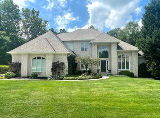 7326 Fox Hollow Rdg, Zionsville, IN 46077