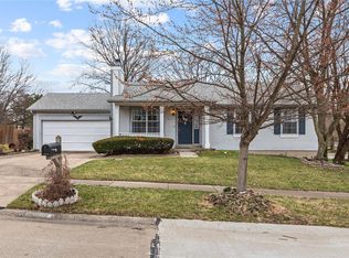 4200 River Oaks Dr, Florissant, MO 63034