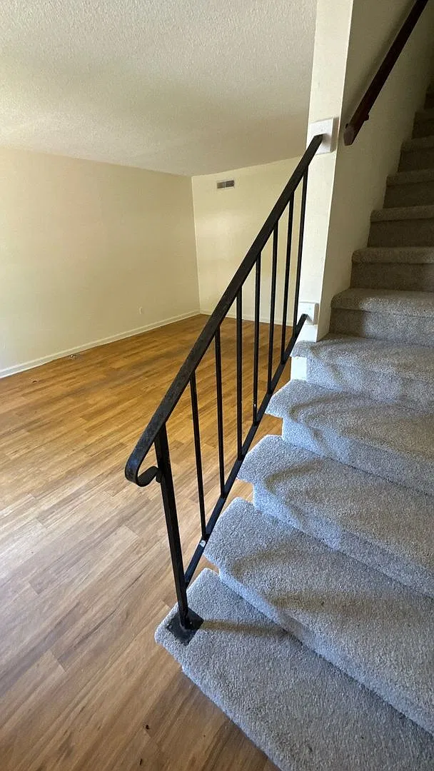2 Bedroom 1.5 Bath Townhouse with Ample Parking — Photo 1